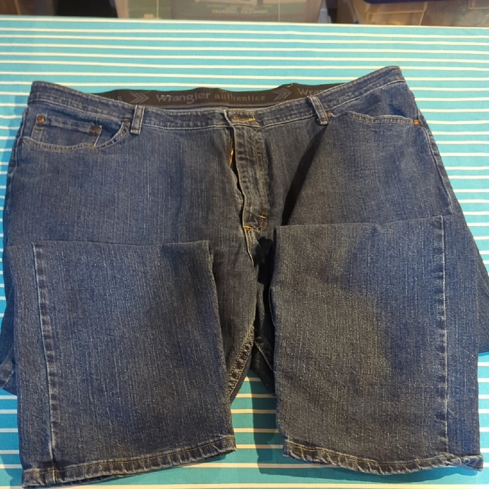 Wrangler Men's Relaxed Fit Denim Jeans 42 X 30